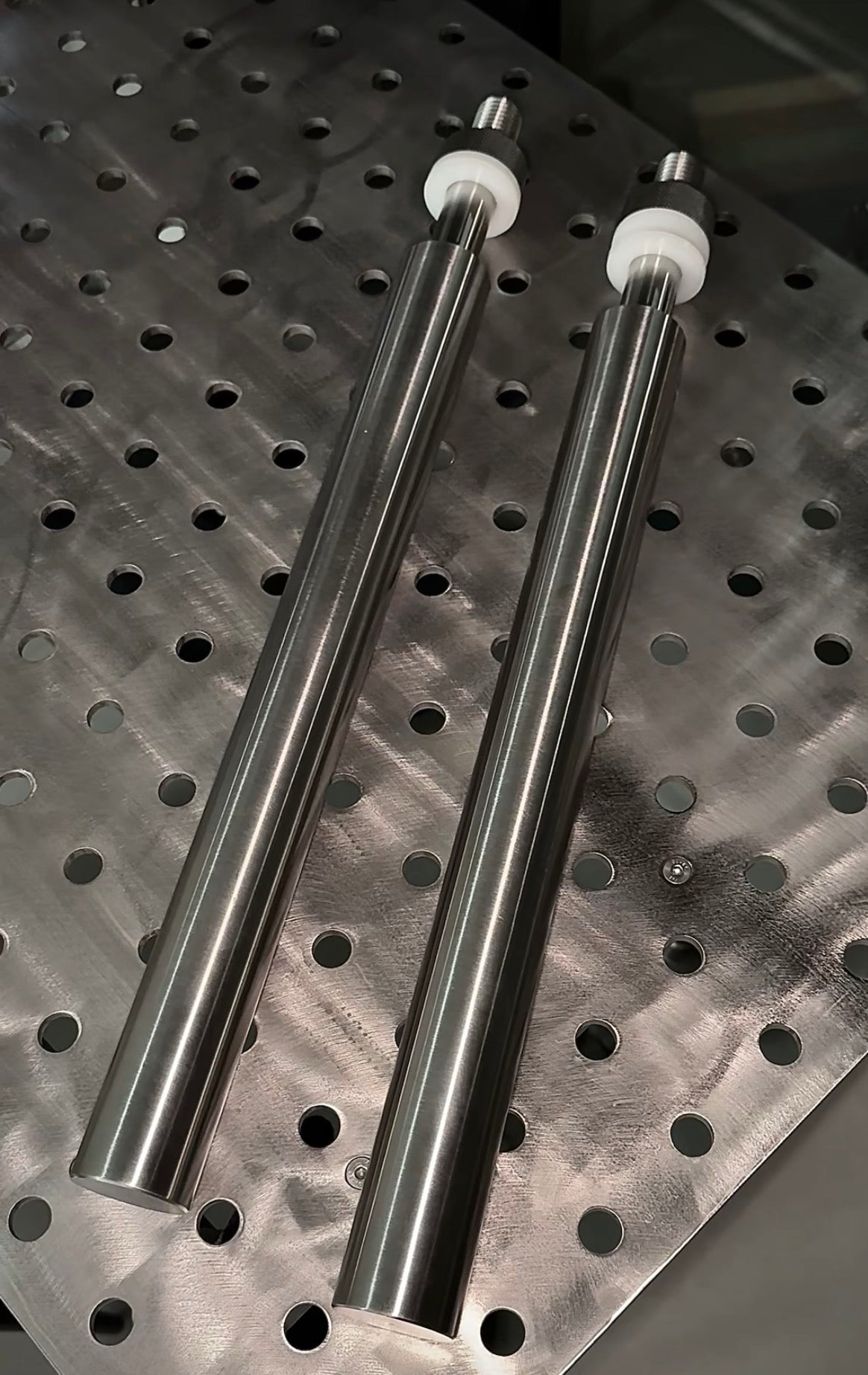 Solid full-core dips bar