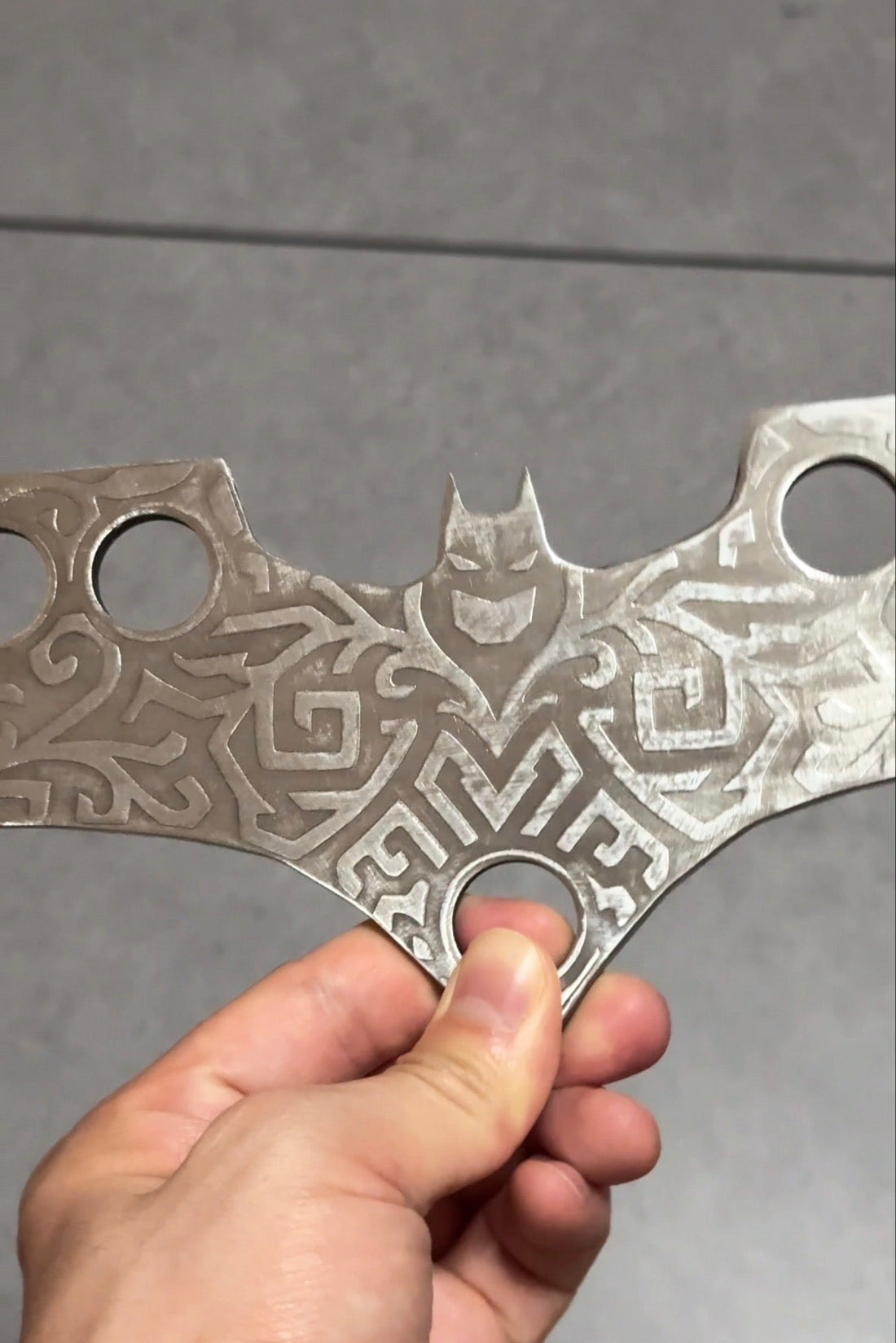 Bat Divider Light Shift Engraving